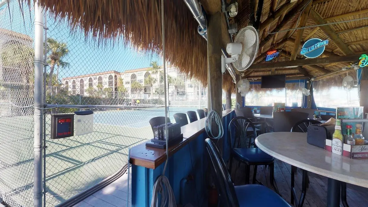 Renovated 2 Story 2 Bed 2 Bath Unit With On-site Dolphin Tiki *