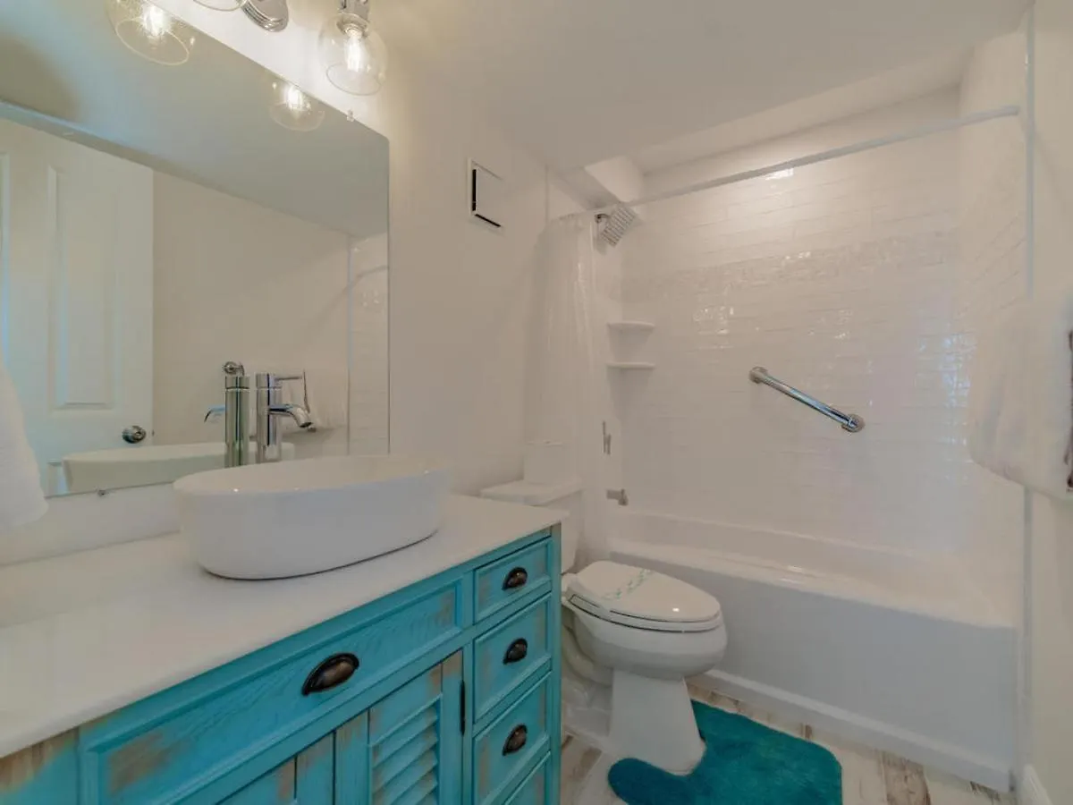 End Unit With Of Line Finishes I Wide Gulf Views!