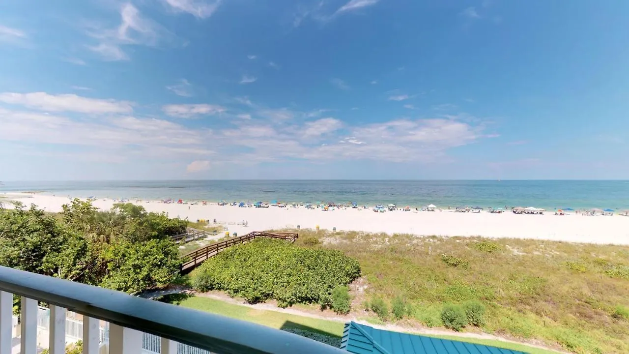 Holiday home Recently Renovated Beachfront Gem In Paradise! *