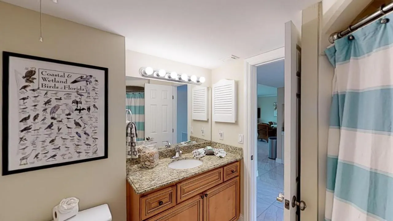 Floor Condo, Steps Away From Jw Marriott And Access!! Holiday home Marco Island