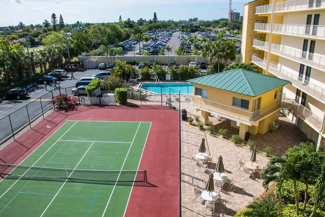 1 Bed Direct Beach Access, Close To J.w. Marriott!! * Marco Island