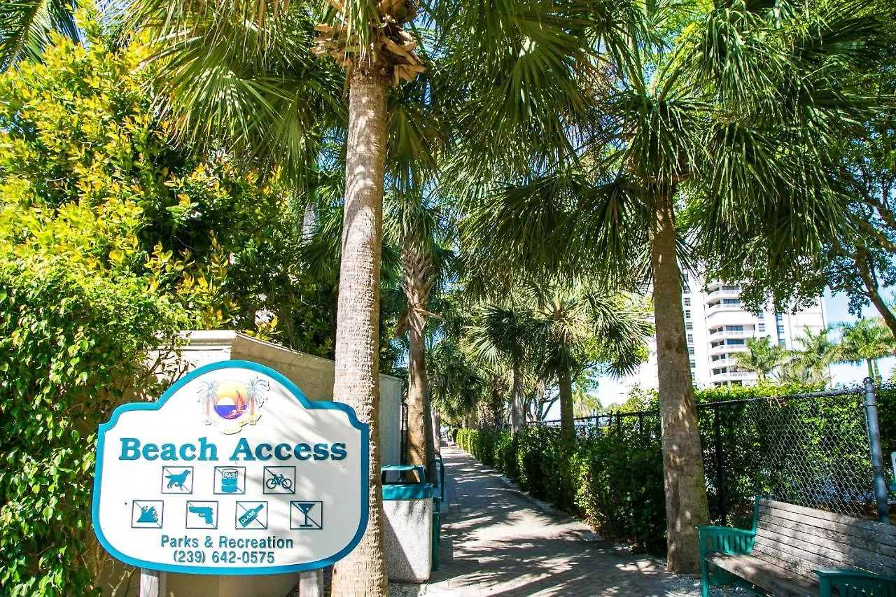 Holiday home Floor Condo, Steps Away From Jw Marriott And Access!!
