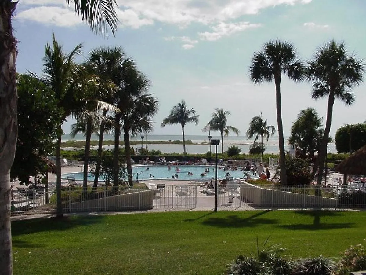 End Unit With Of Line Finishes I Wide Gulf Views! Holiday home Marco Island