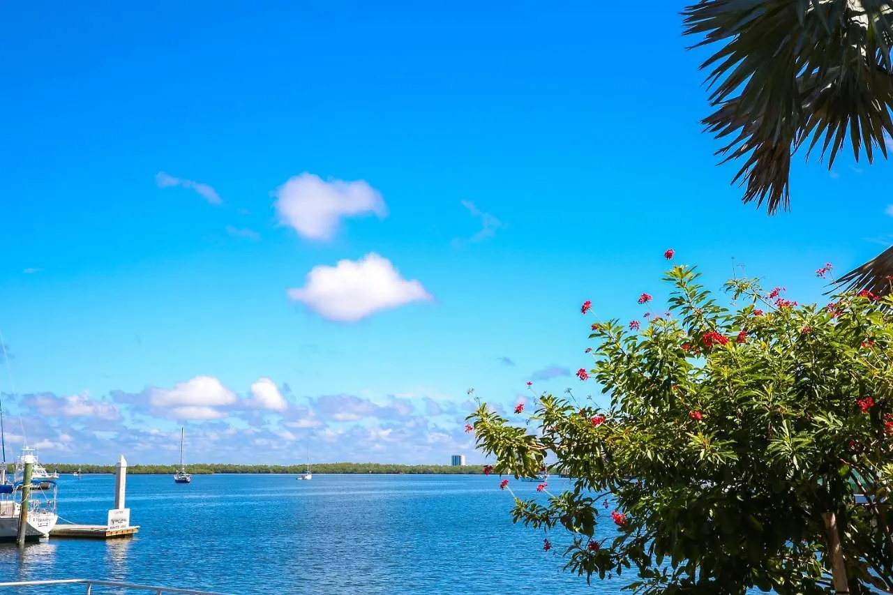 بيت للعطل Renovated 2 Story 2 Bed 2 Bath Unit With On-site Dolphin Tiki