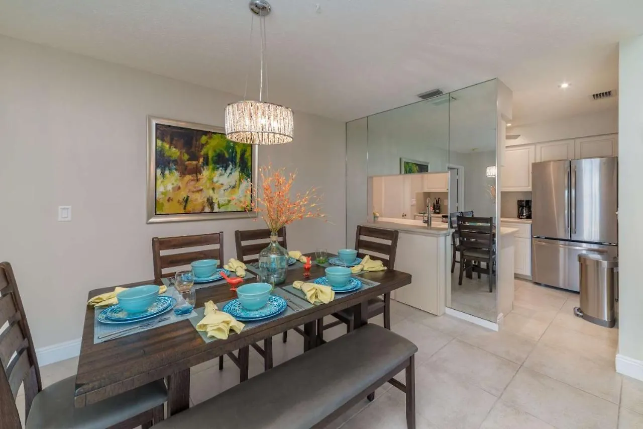 Valley Avenue Getaway With Pool Marco Island