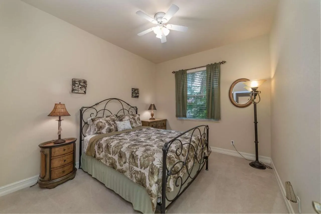331 Waterleaf Ct Marco Island