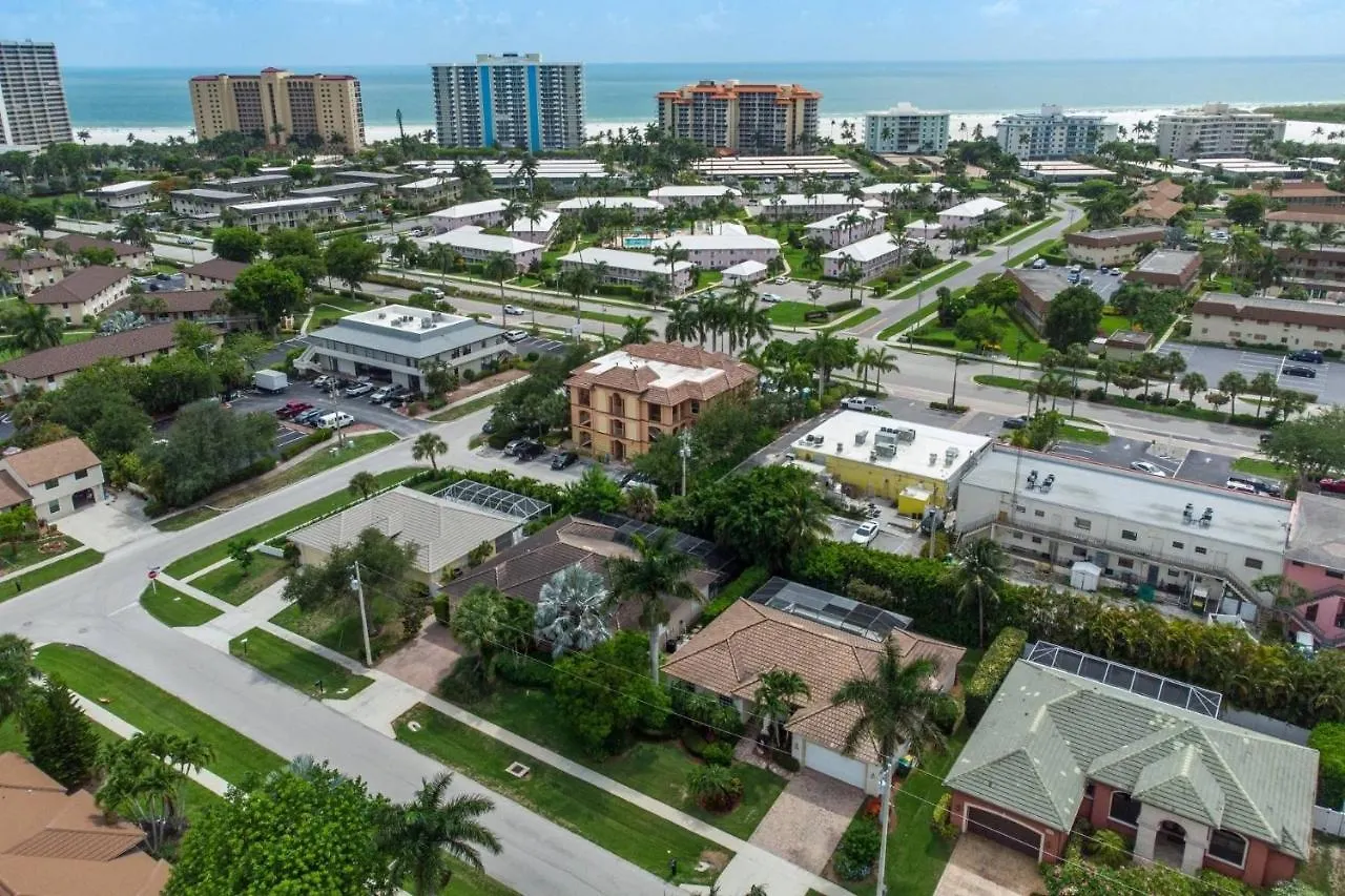 Royal Palm 203 *