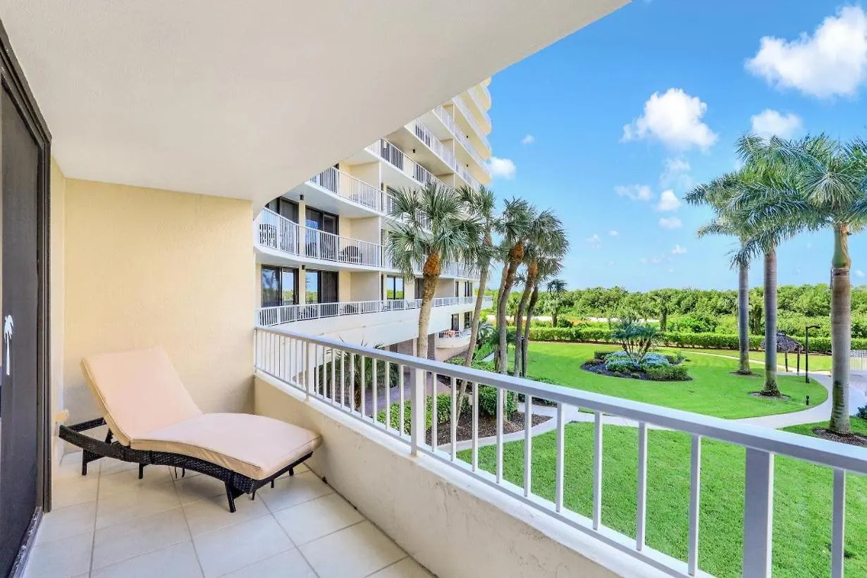 South Seas Tower 3-202