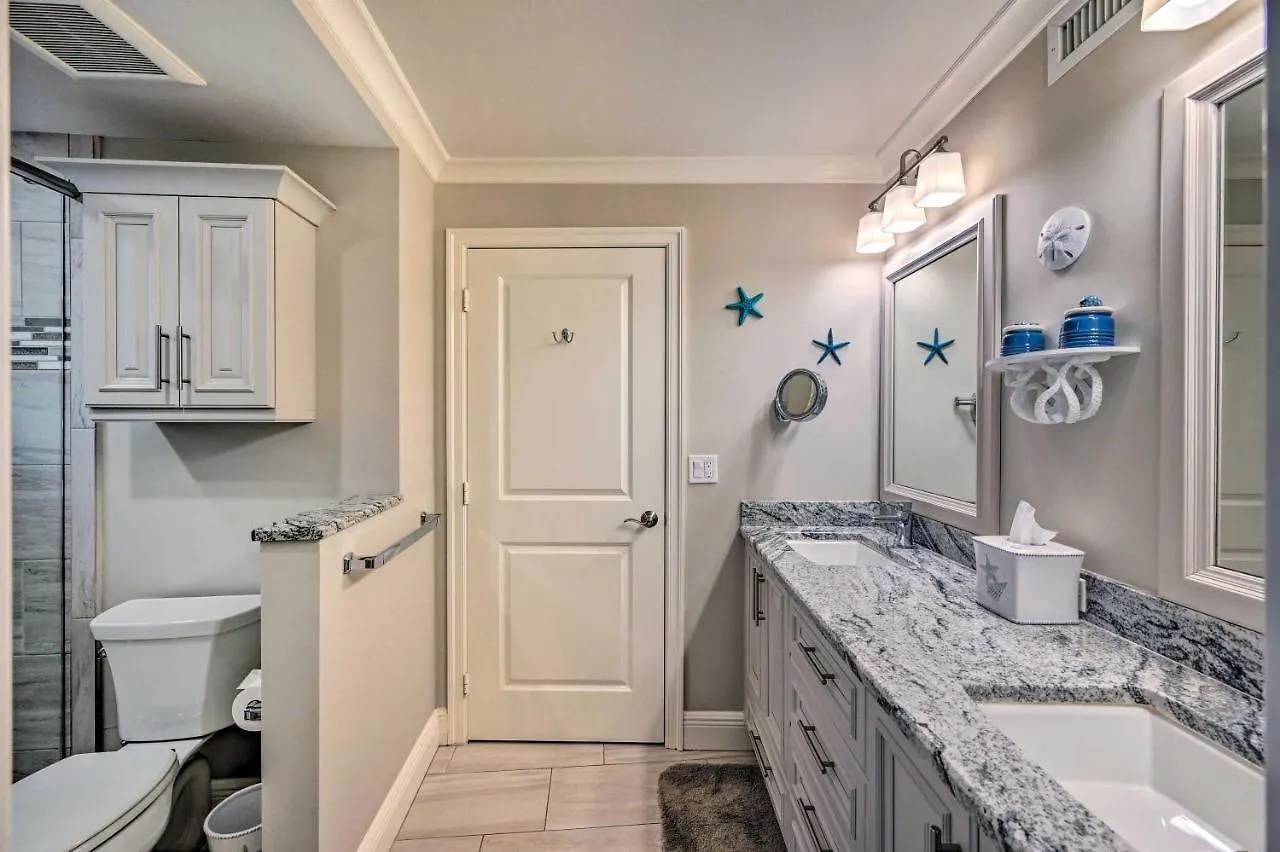 Coastal With Club Amenities! * Marco Island