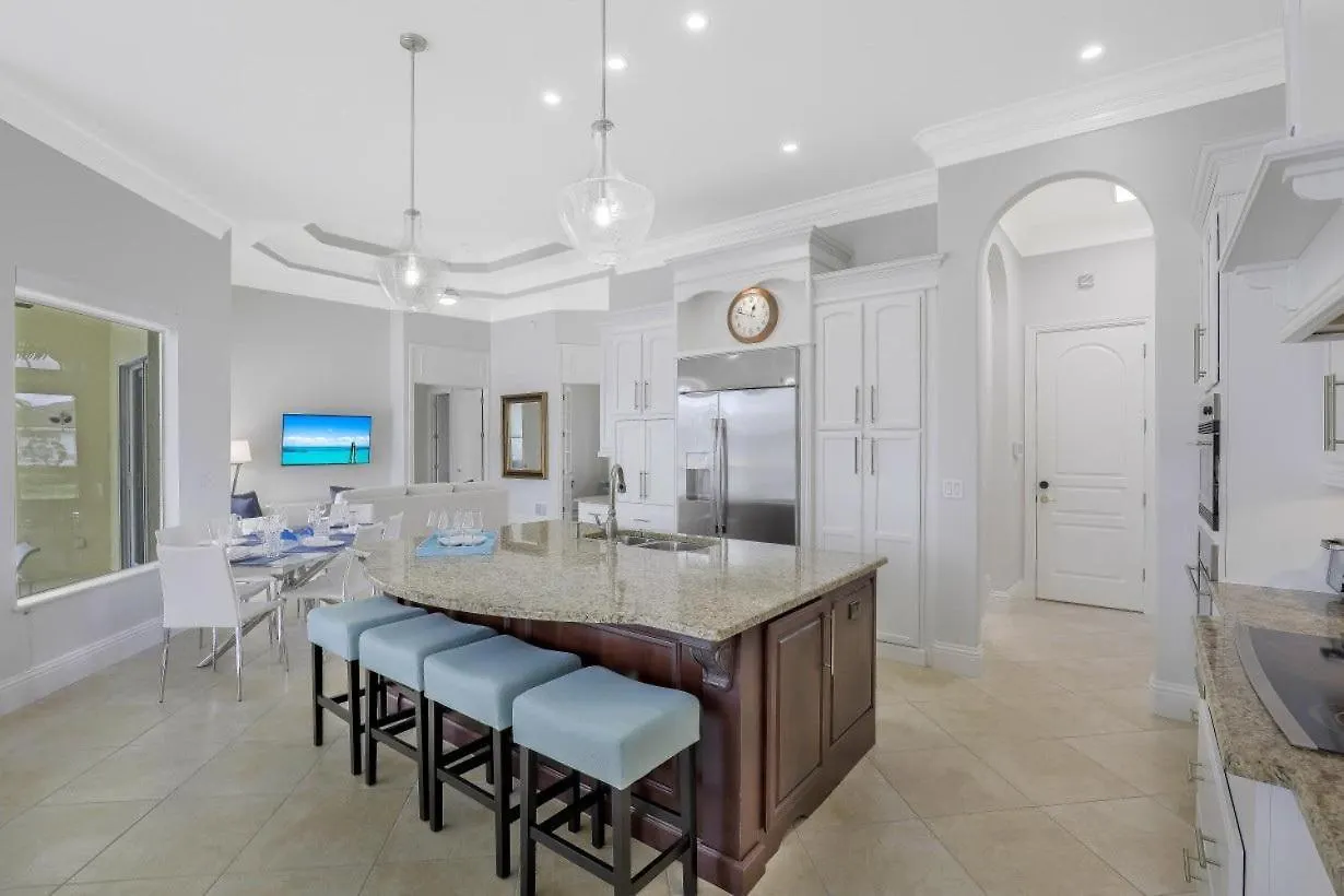 268 Edgewater Court