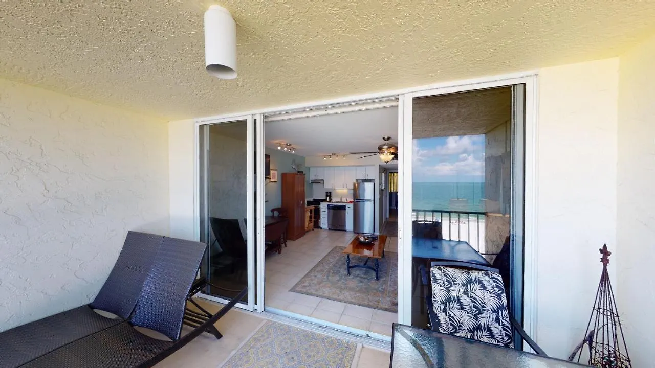 Beachfront Living At The Apollo I On-site Sunset Grille Tiki-restaurant *