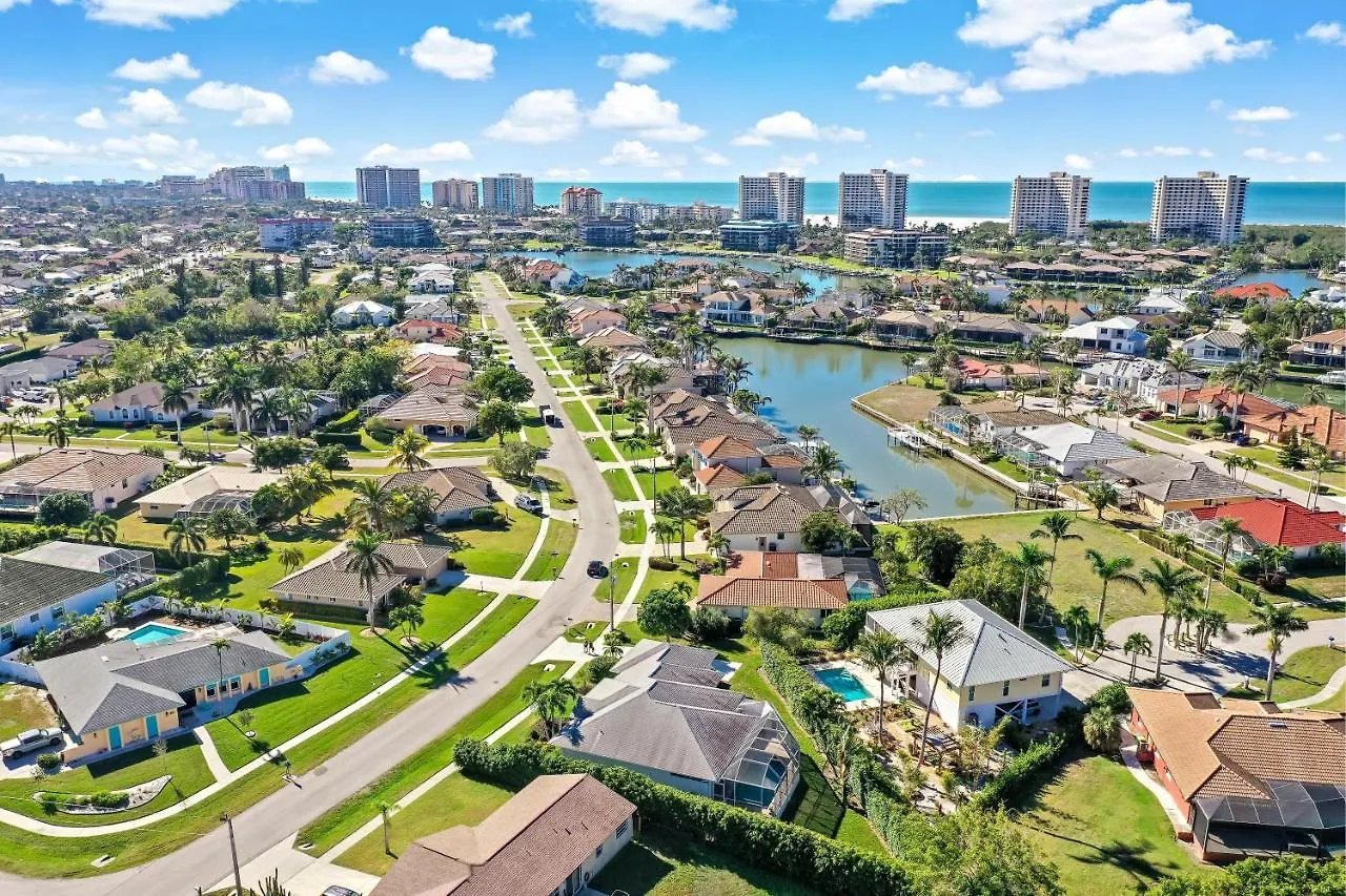 552 Century Drive Holiday home Marco Island
