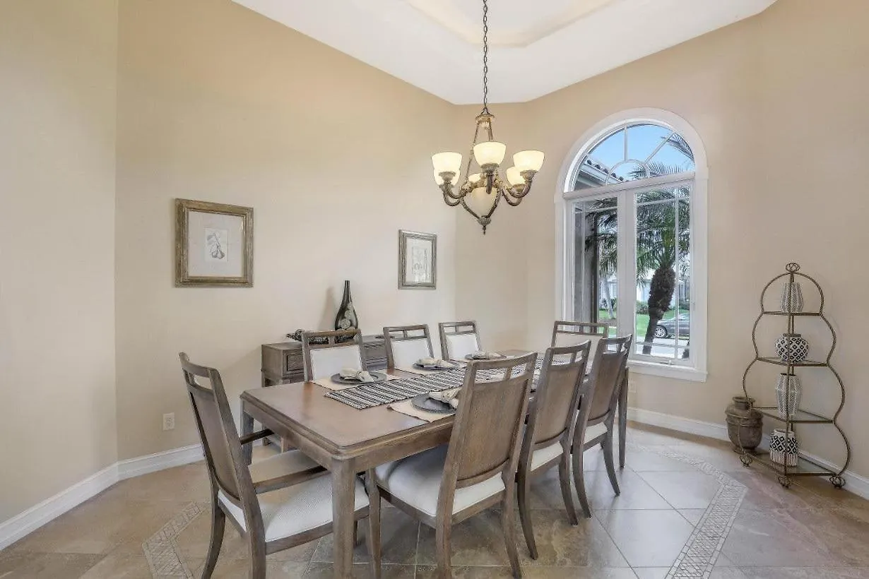 Hébergement de vacances South Seas Court Pool Home, On The Canal Marco Island