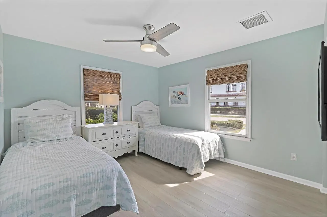 1414 Auburndale Avenue Holiday home Marco Island