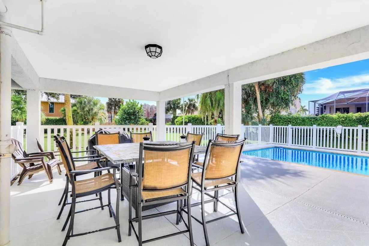 864 Swan Drive Marco Island
