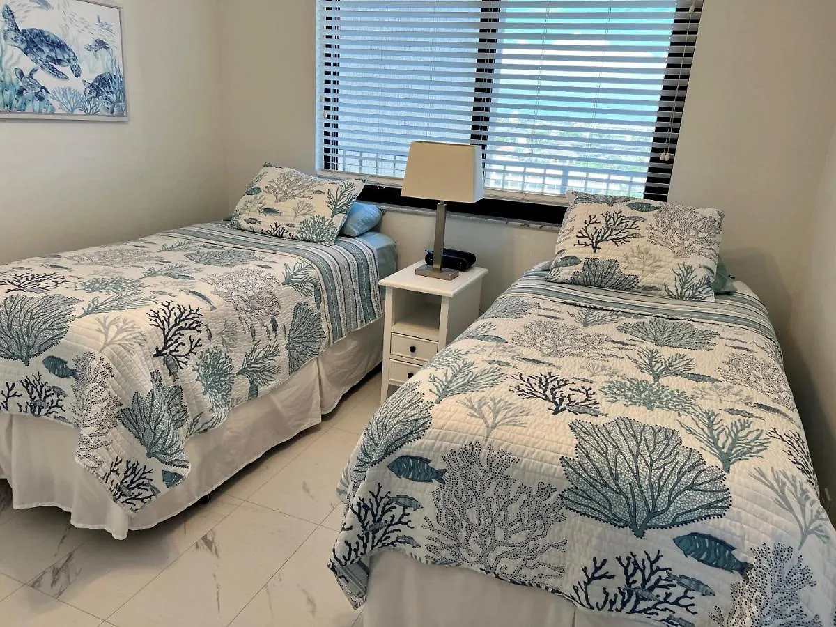 度假居 The Sea-winds I Renovated Beachfront 2 Bed 2 Bath 马科