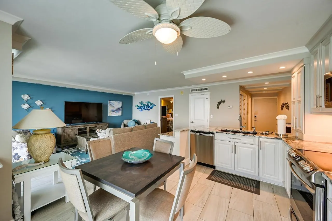 Coastal With Club Amenities! Apartment *