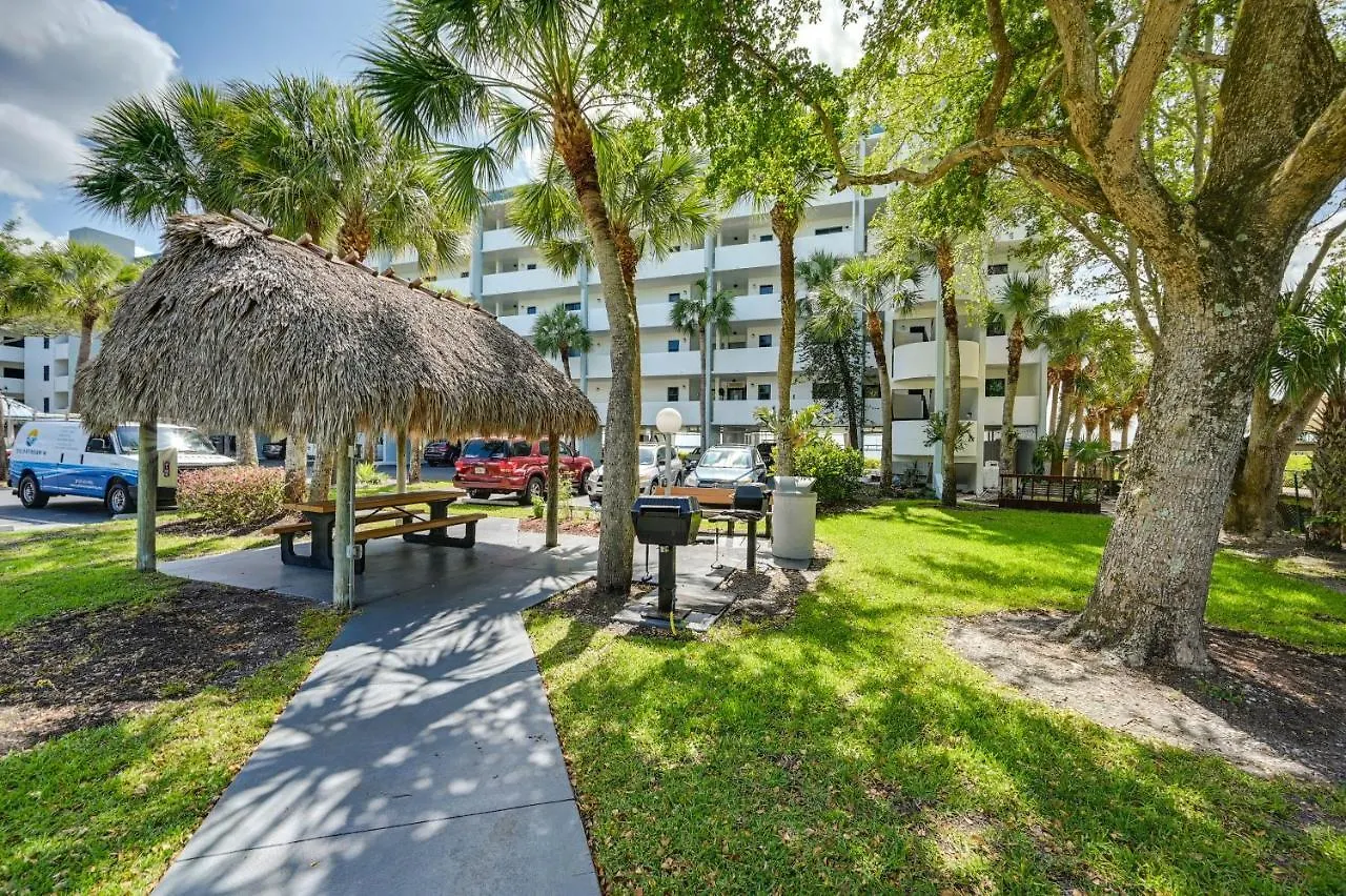 Coastal With Club Amenities! Apartment *