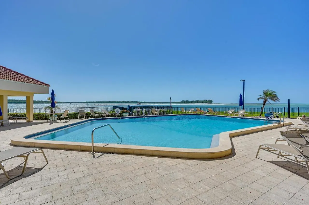 Apartment With Resort-style Amenities!