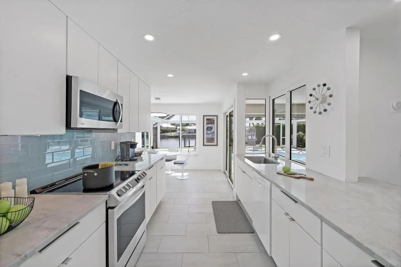 1111 Edington Place