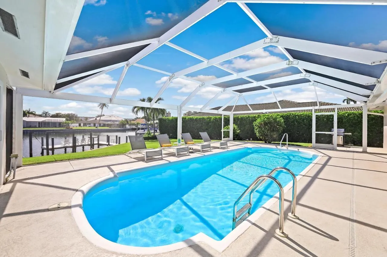 1111 Edington Place Holiday home *