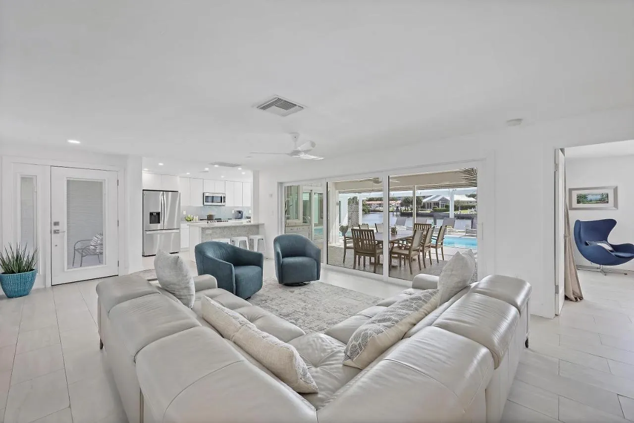 1111 Edington Place * Marco Island