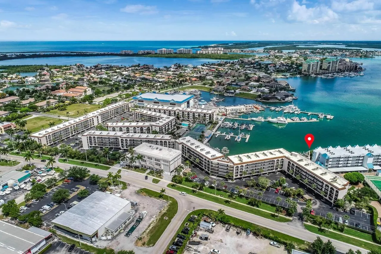 Anglers Cove Hideaway * Marco Island