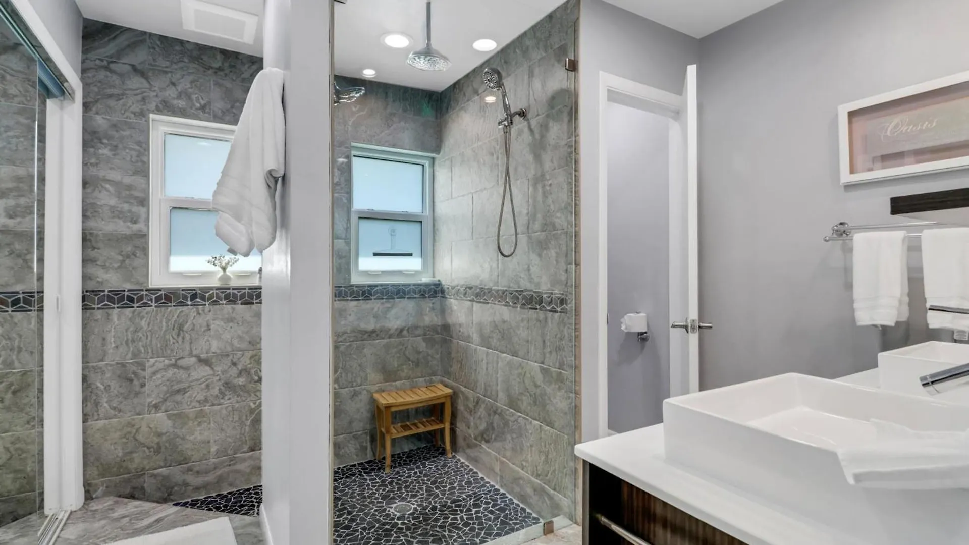 Inviting Lakeview L Pool L Close To Beaches בית נופש ליבוניה