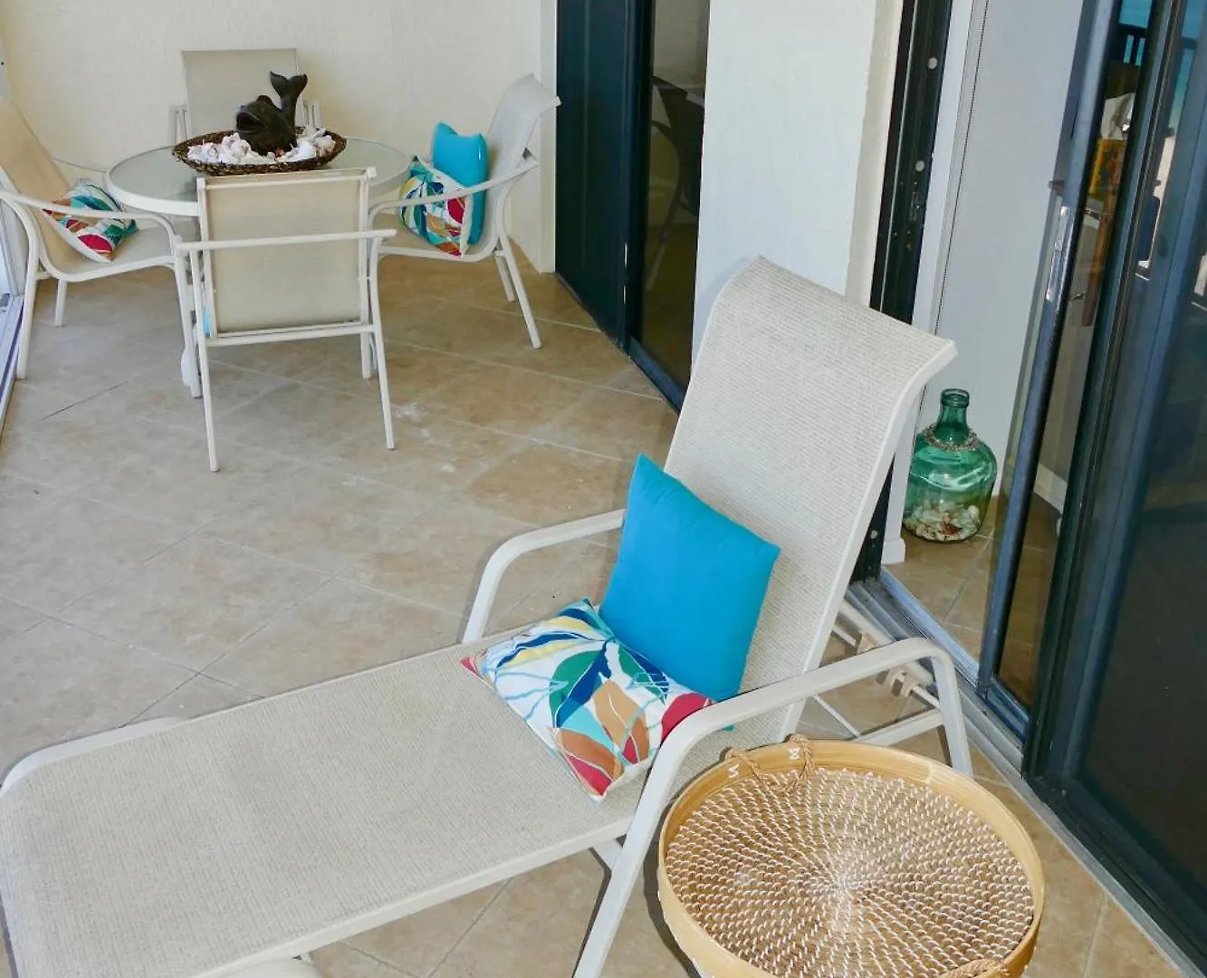 Charming 2 Bed South End Beachfront At Popular Seawinds * Marco Island
