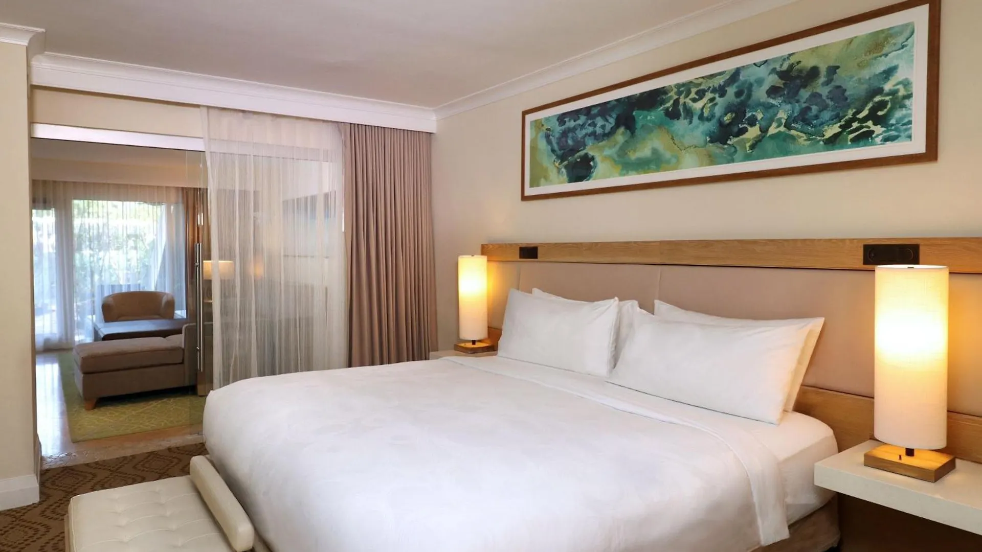Jw Marriott Beach 4*