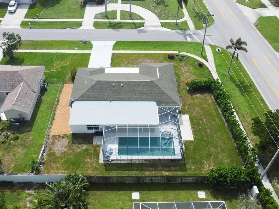 Elevated 1152 - Serene Family Friendly 4 Bed Pool