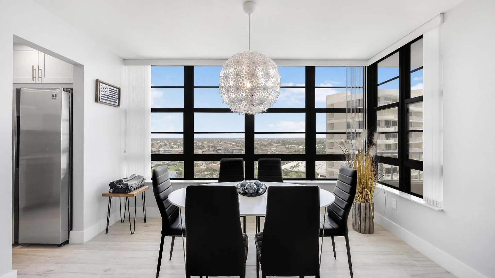 South Seas Tower 4-1606 *