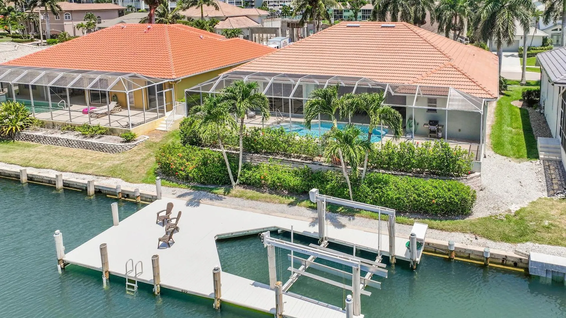 855 Banyan Court Semesterbostad
