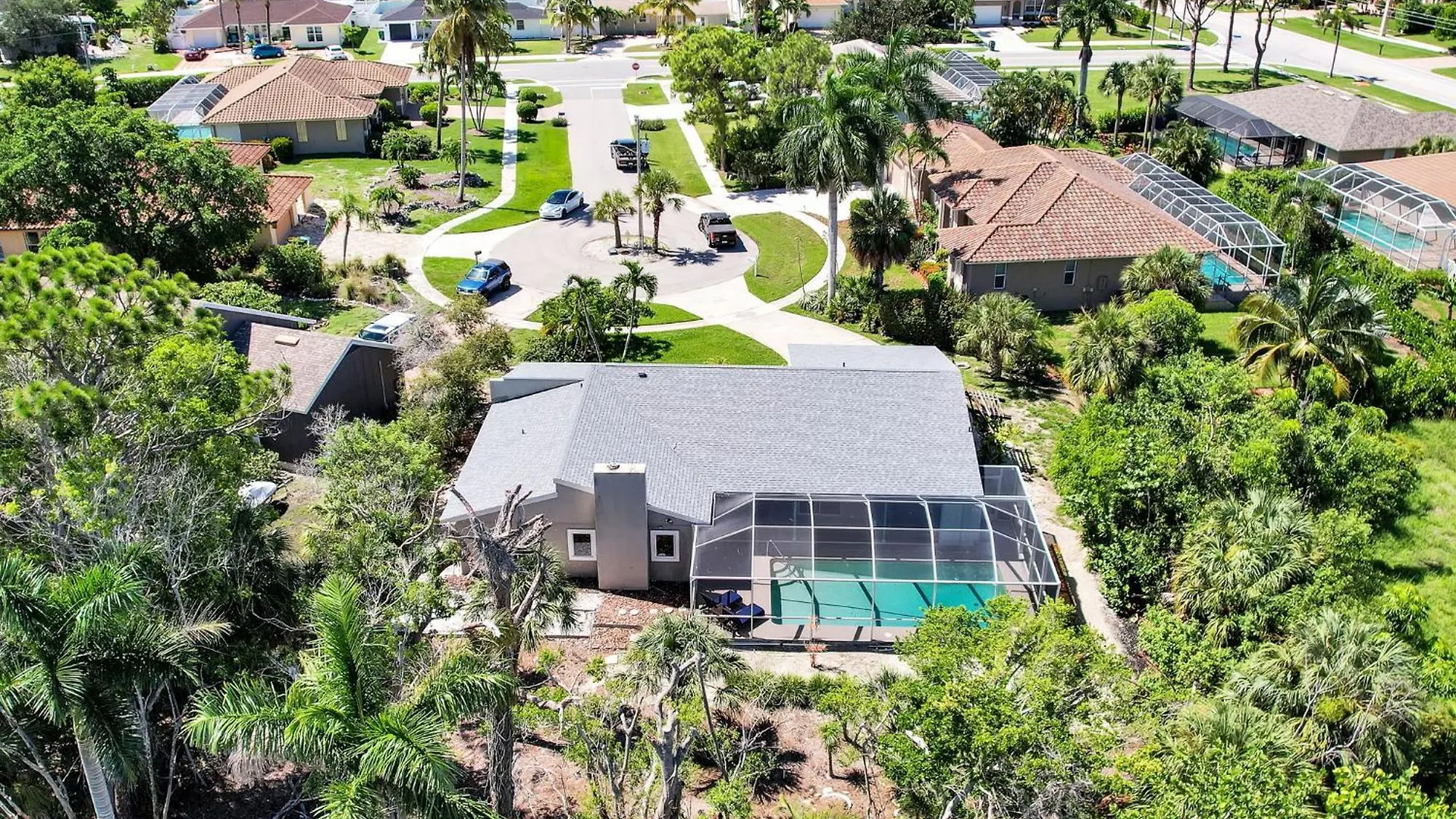 5 Beds 3 Bdr 2 Bath Heated Pool, Grill, Patio Semesterbostad Marco Island