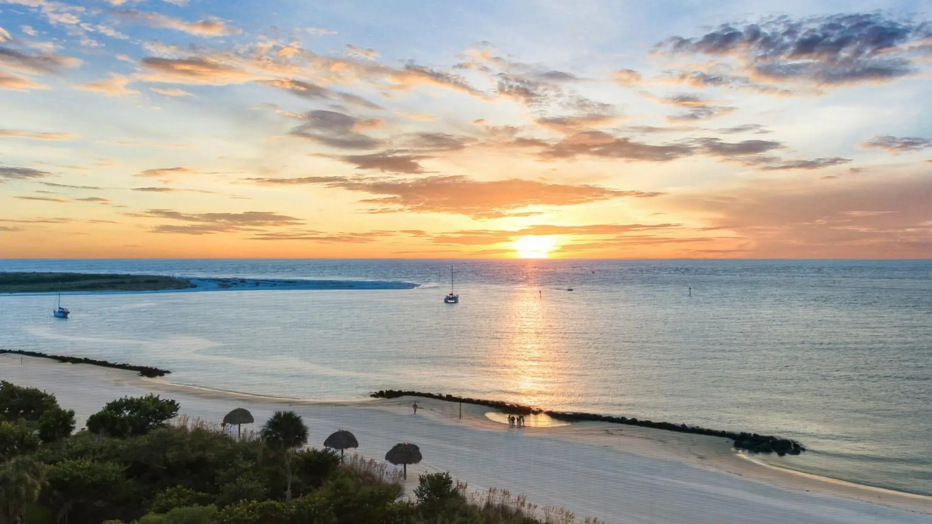 Exclusive Vip Beachfront Monthly Tranquil Oasis *