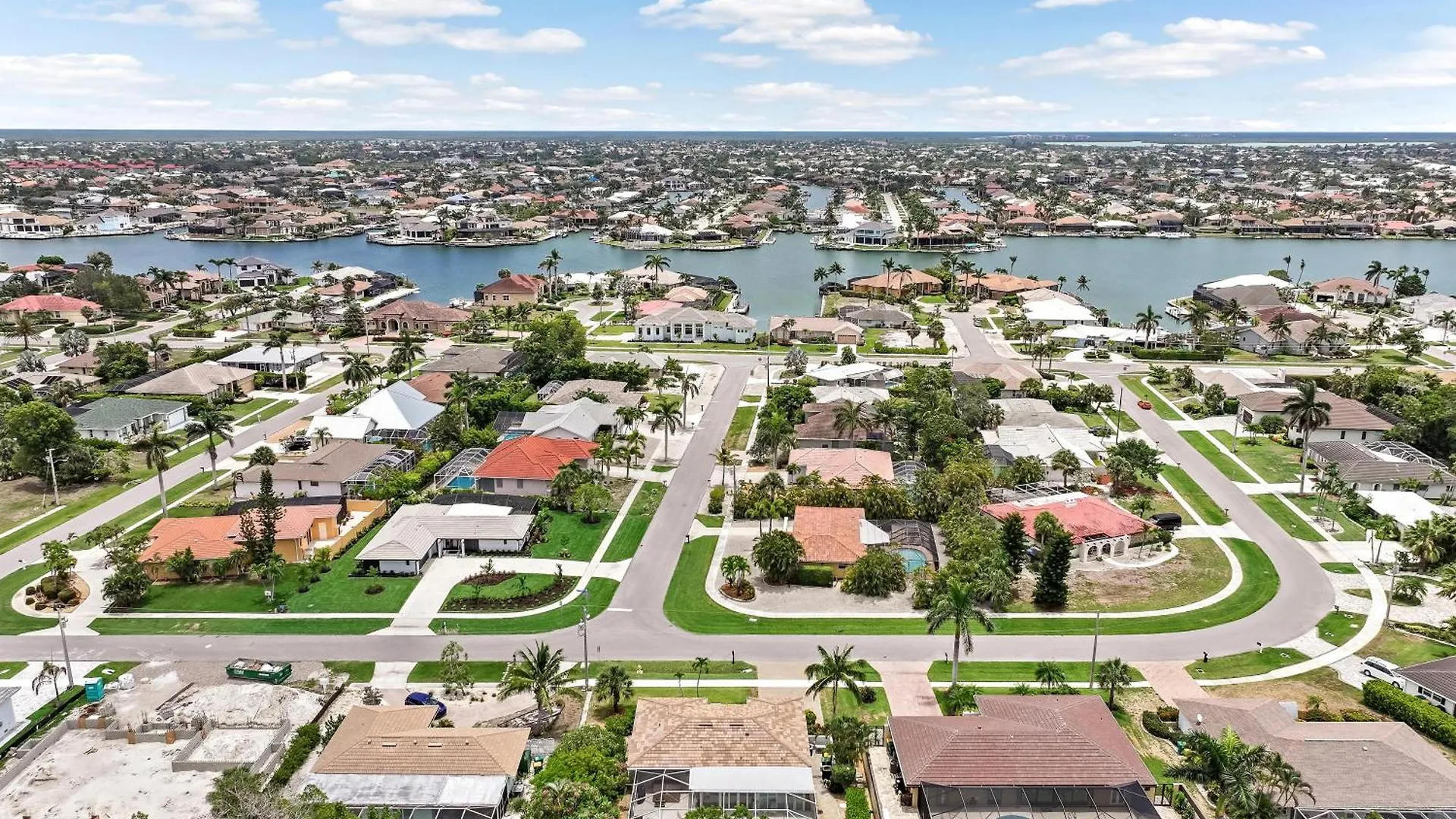 310 West Flamingo Circle Holiday home Marco Island