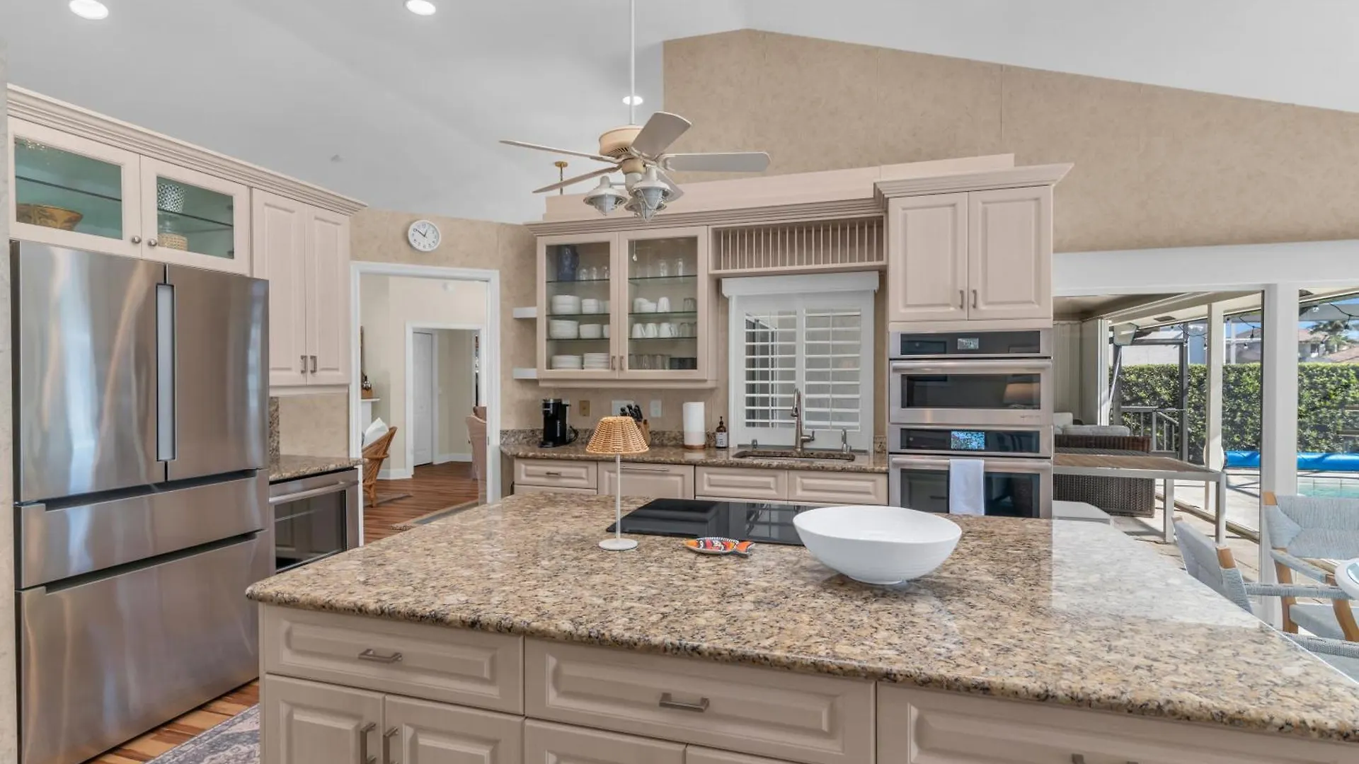 بيت للعطل Charming 4 Bed Waterfront Escape W/ Pool And Dock *