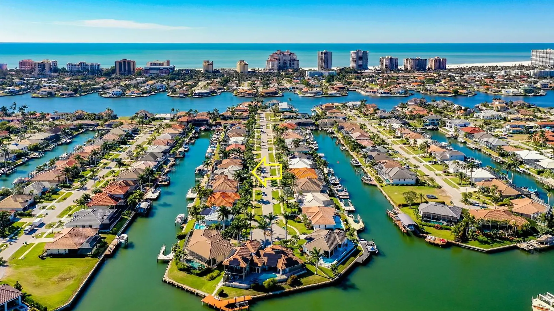 بيت للعطل Charming 4 Bed Waterfront Escape W/ Pool And Dock
