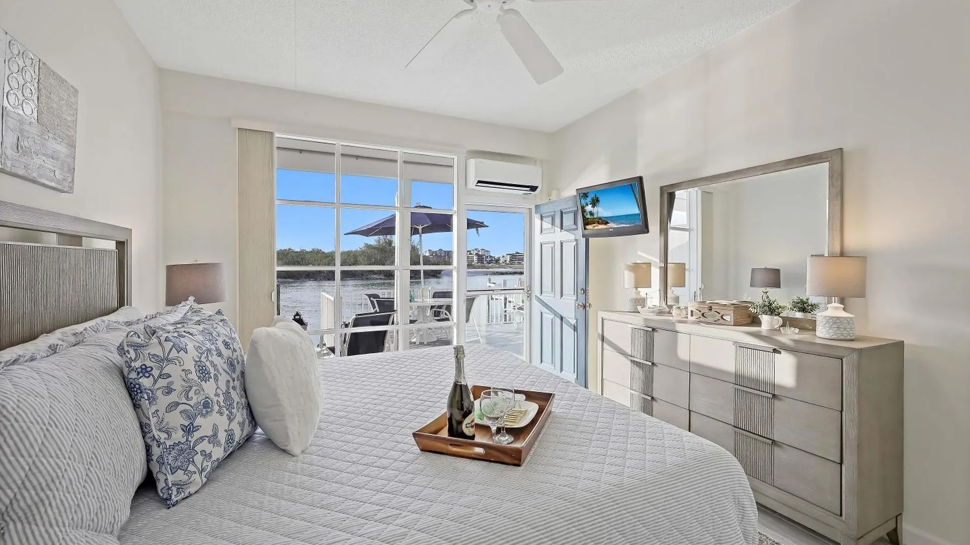 Pavilion Club Unit B-3 Holiday home