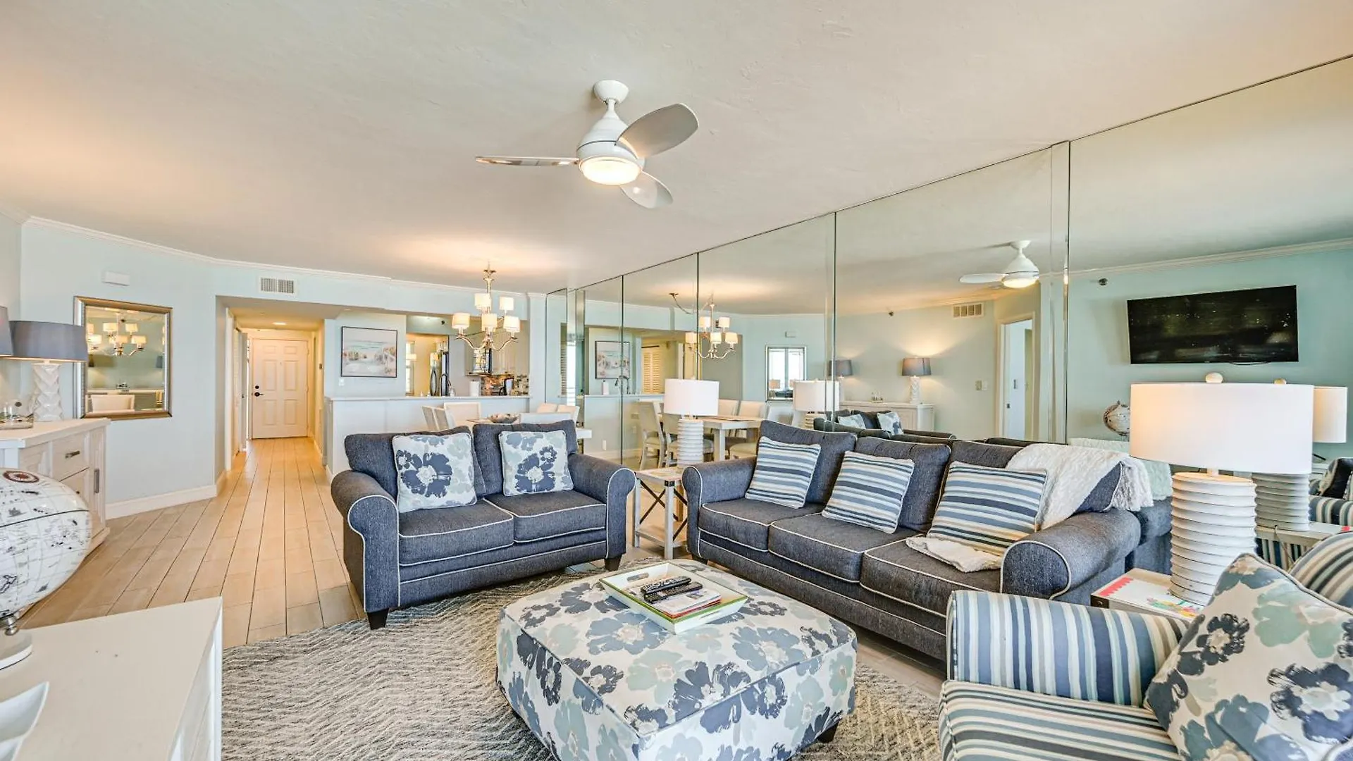 Oceanfront Escape With Access! Apartment