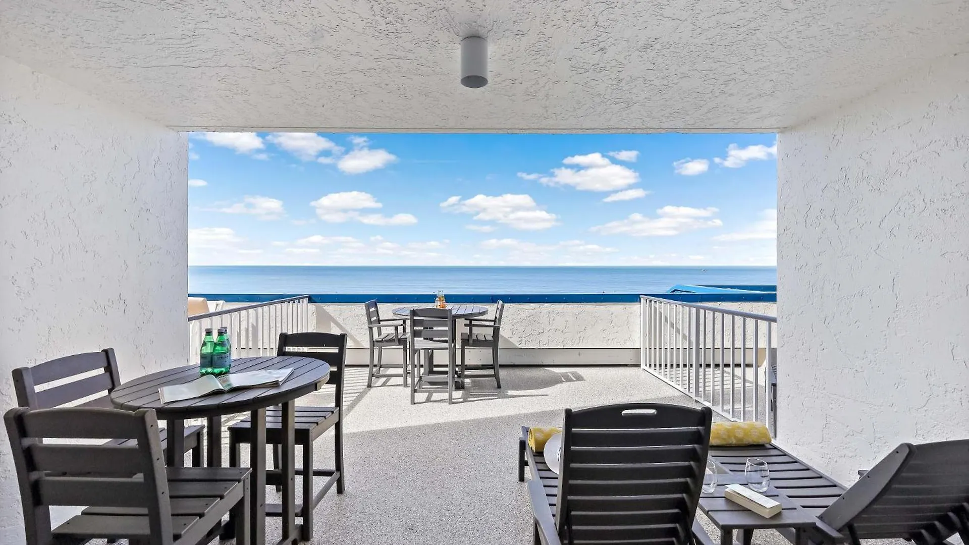 Apollo 202 * Marco Island