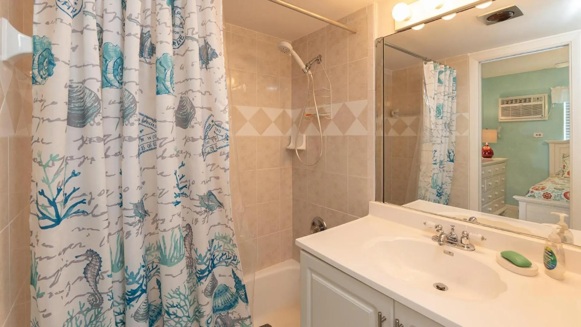 Island Manor G-5 * Marco Island