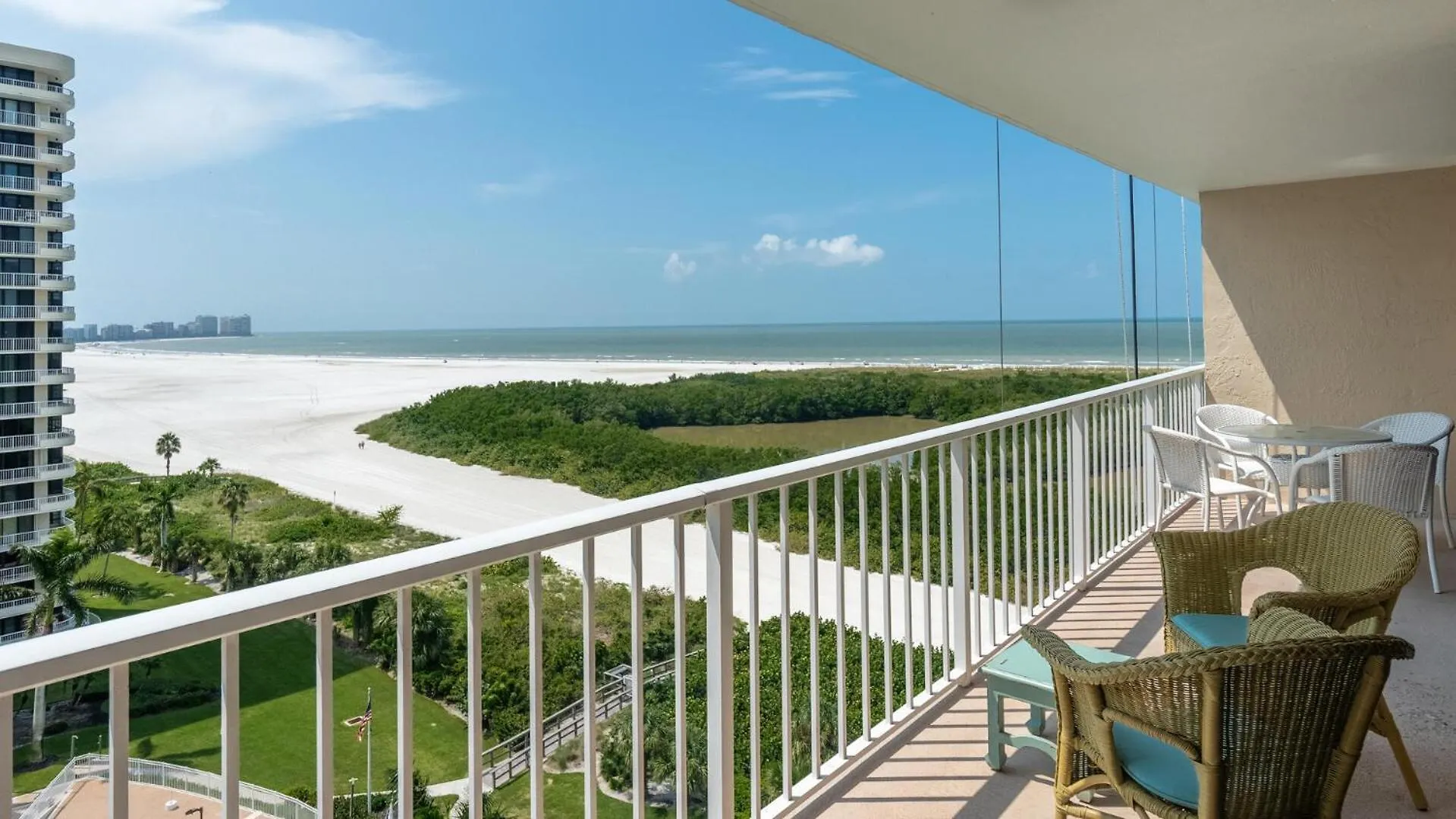 South Seas Tower 4-1009 *