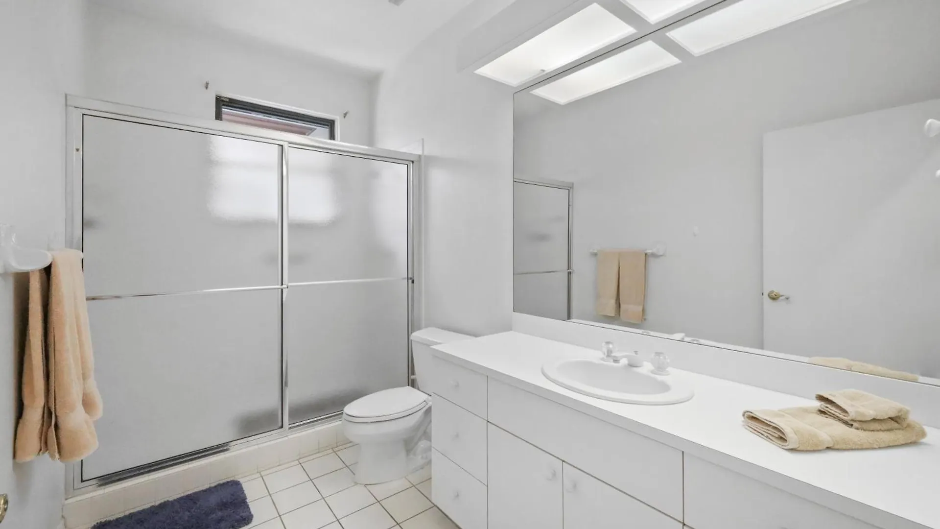 695 Embassy Court * Marco Island