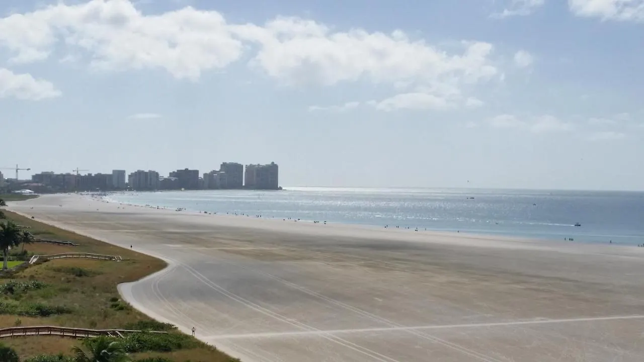 Holiday home South Seas Tower 3 #1009 - Stunning 2/2 Beachfront W/endless View